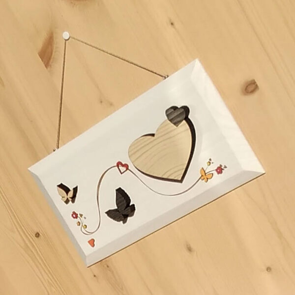 Quadretto bianco 'Cuori e Farfalle' e toni caldi - immagine 3