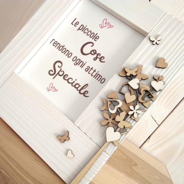 Cornice in legno finitura sbiancata con albero - immagine 3
